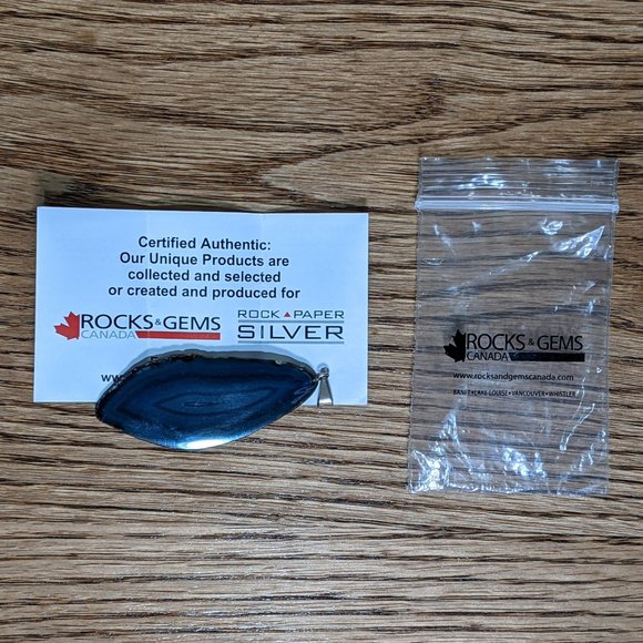 Rocks and Gems Canada Agate Slice Pendant Blue Crystal Geode Stone Jewelry Gift - Picture 2 of 3